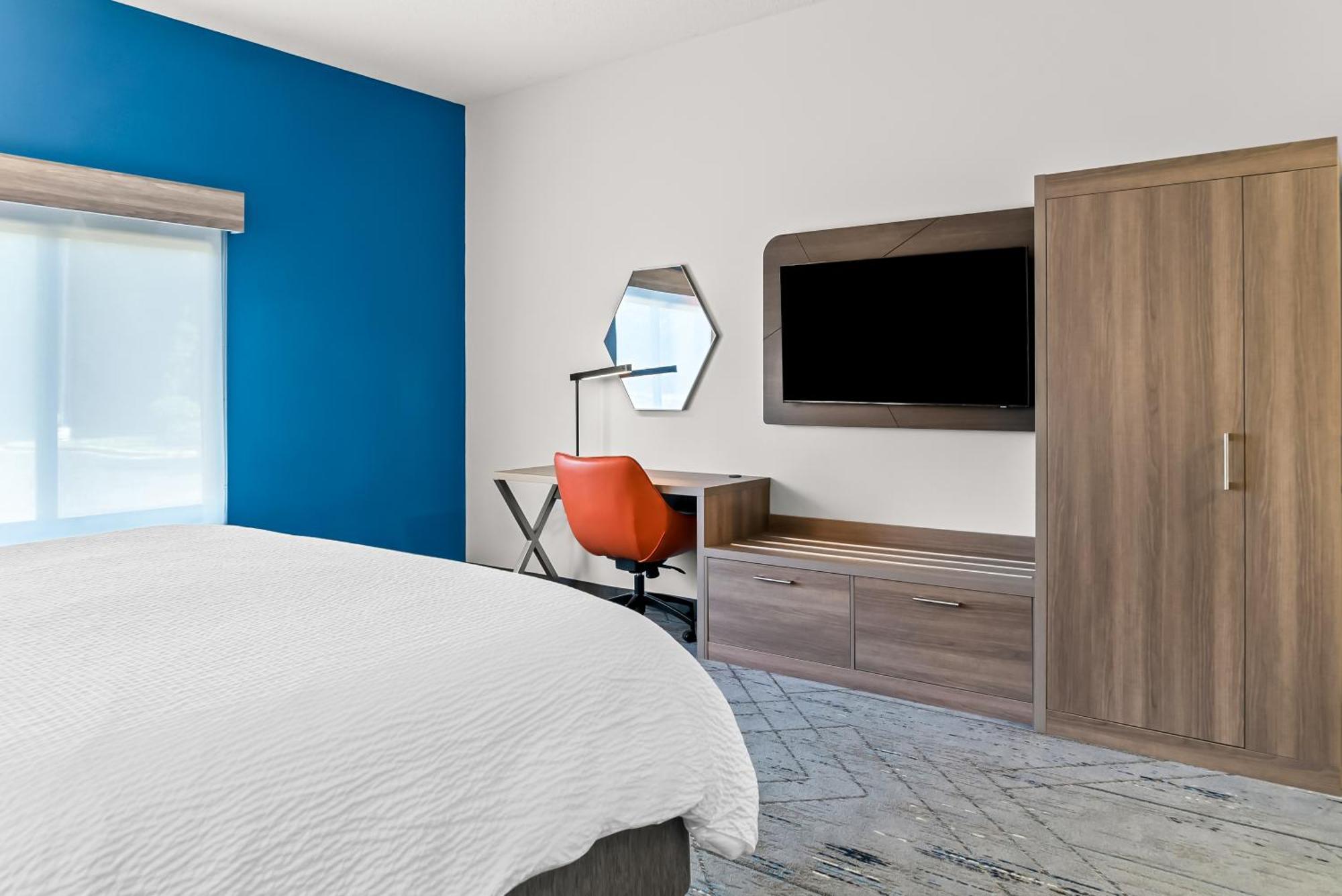 Holiday Inn Express & Suites - Detroit North - Roseville By Ihg Eksteriør billede