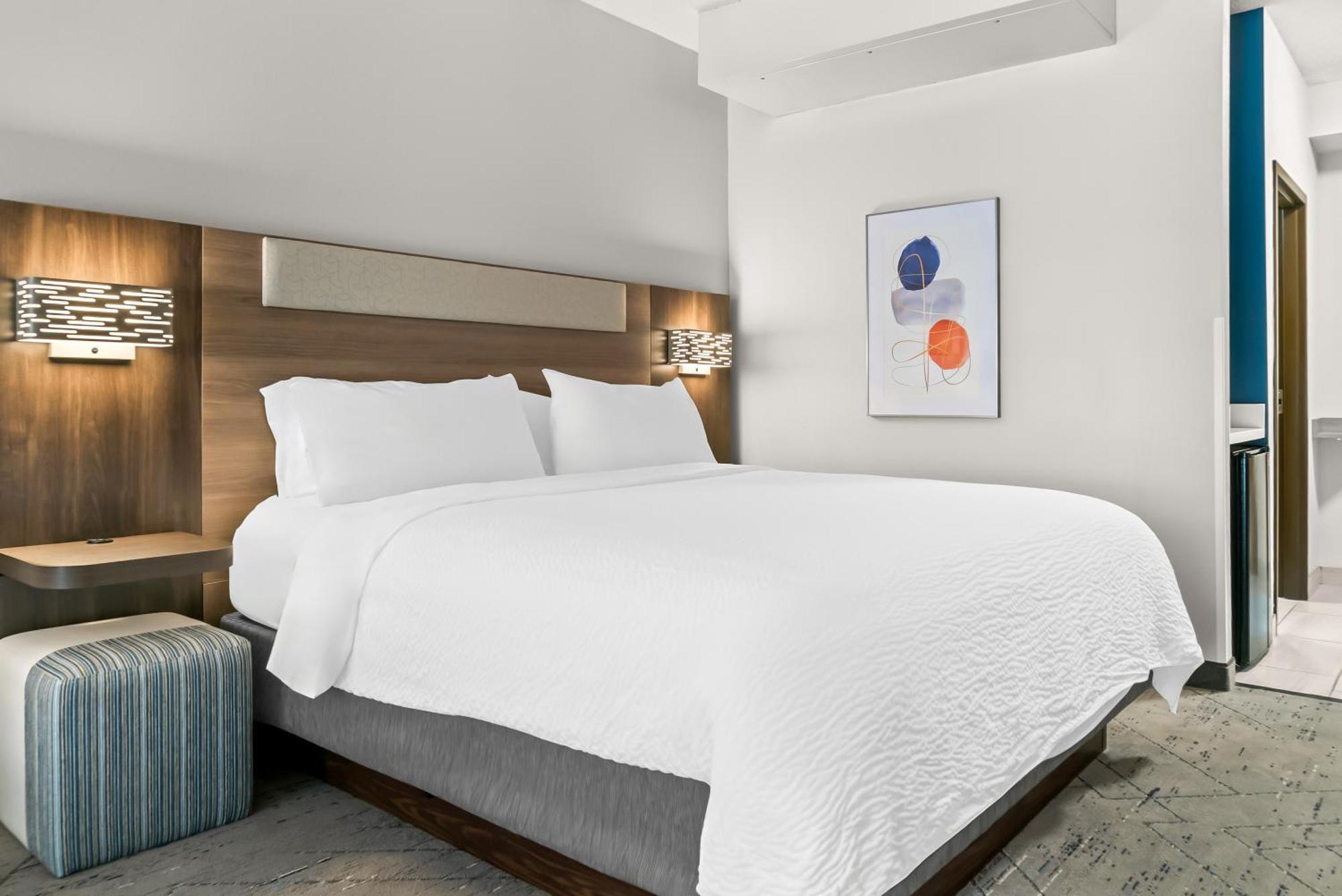 Holiday Inn Express & Suites - Detroit North - Roseville By Ihg Eksteriør billede